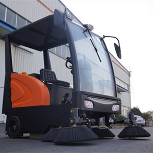 榮事達(dá)電動(dòng)掃地機(jī):提升城市環(huán)境衛(wèi)生的新選擇 榮事達(dá)電動(dòng)掃地機(jī):提升城市環(huán)境衛(wèi)生的新選擇.jpg